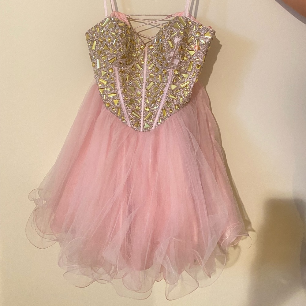 Pink corset prom dress - Picture 2 of 5